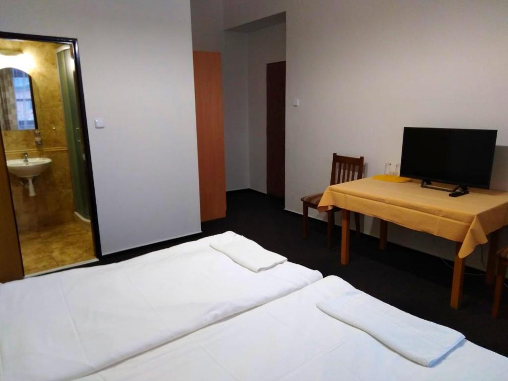 Hotel Praded 예세니크 외부 사진