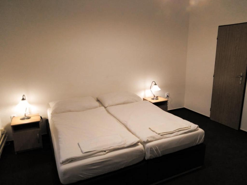 Hotel Praded 예세니크 외부 사진